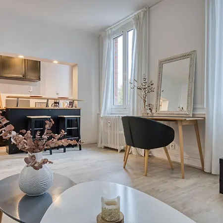 Flaubert Avec Parking Idéal Au Cœur Du Centre-ville *