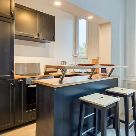 Flaubert Avec Parking Ideal Au Coeur Du Centre-ville Apartamento